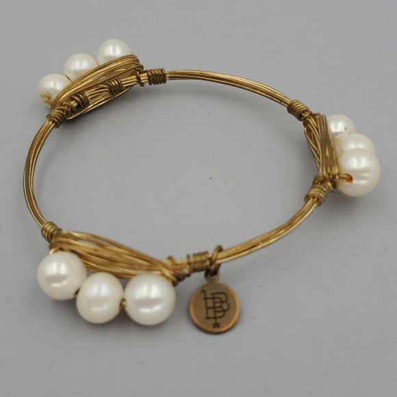 Bourbon and Bowties Pearl Bangle